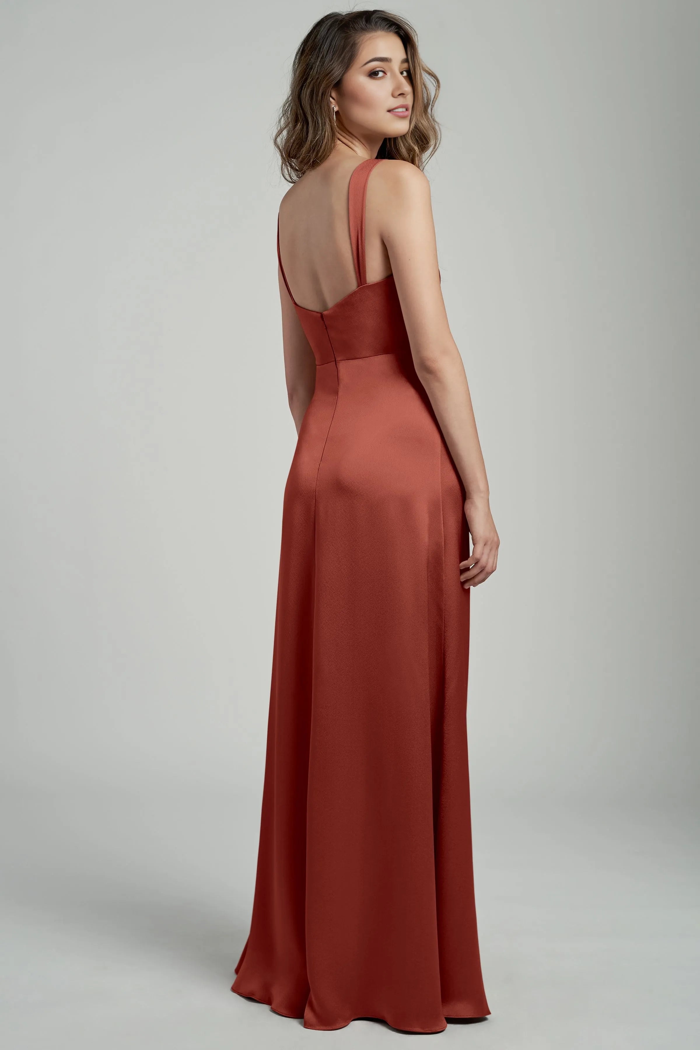 Vestido Weitese de satén con tirantes anchos plisados, cuello vuelto, vestido de dama de honor, largo hasta el suelo, corte tubo, abertura en la espalda, vestido de fiesta